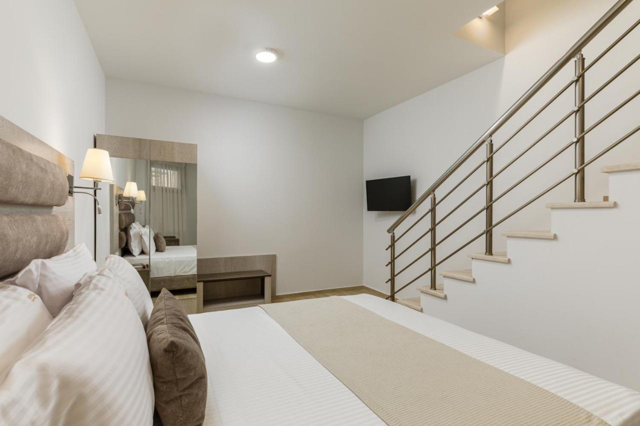 Aria Garden Suites Nikíti Eksteriør bilde