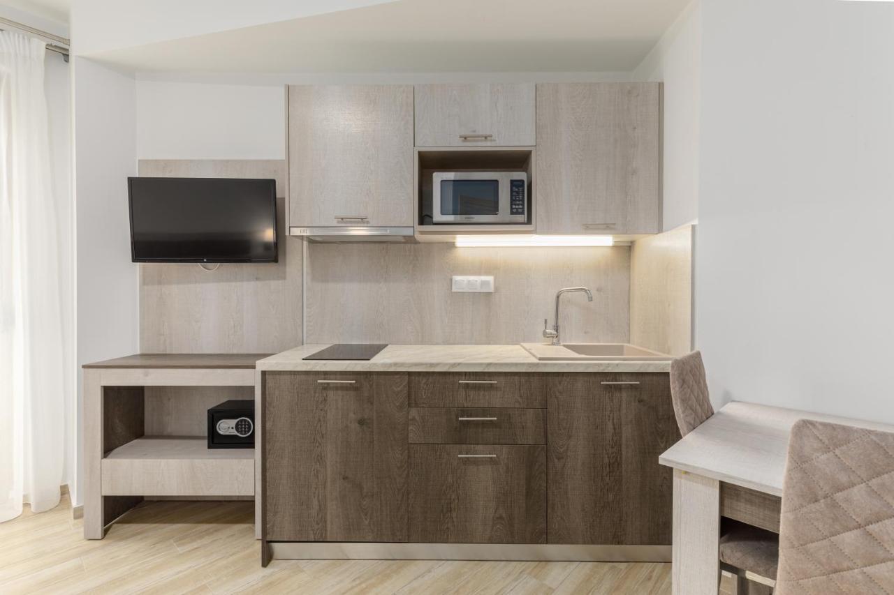 Aria Garden Suites Nikíti Eksteriør bilde